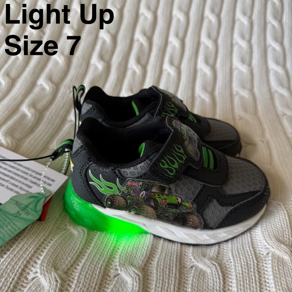 Monster Jam Sneakers 7 Boys Shoes Light Up Trucks Sneaker Grave Digger Boy Mom